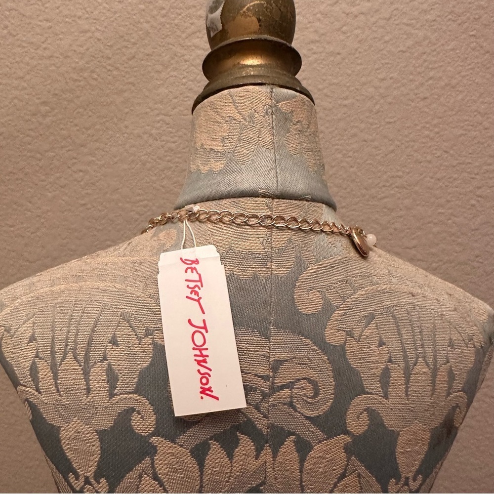 Betsey Johnson NWT Gummy Bear Necklace - Picture 4 of 4